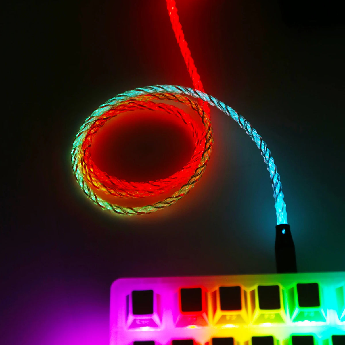 RGB Tastaturkabel 1 m – Beleuchtetes USB-A auf USB-C Datenkabel mit geflochtener Ummantelung | Bis 8000 Hz für mechanische Gaming-Tastaturen