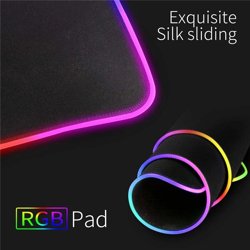 RGB Gaming Mauspad – Großes LED Deskpad mit 8 Lichtmodi, wasserabweisender Oberfläche & rutschfester Gummibasis | Gaming Mousepad für PC & Laptop
